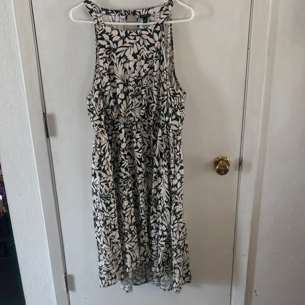 Torrid Size 3 Black Cream Floral Print Sleeveless Dress Elasticized Waist
